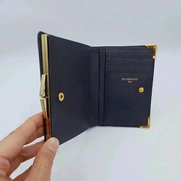 Givenchy  Kisslock/bi-fold Short Wallet - Picture 11 of 12